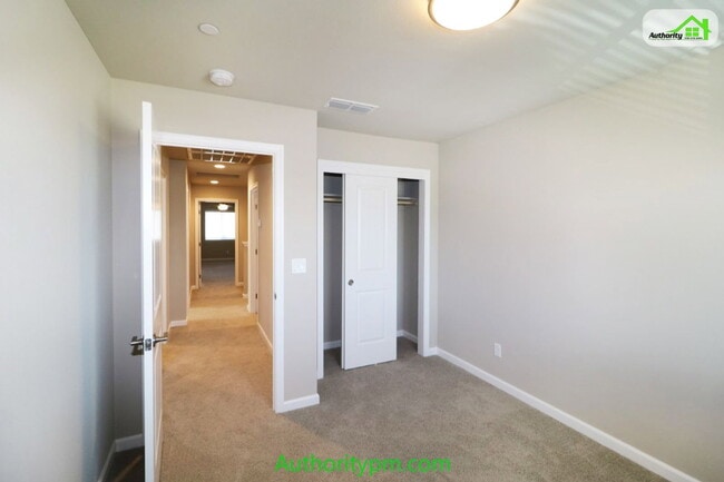 Building Photo - 844 Mission De Oro Dr
