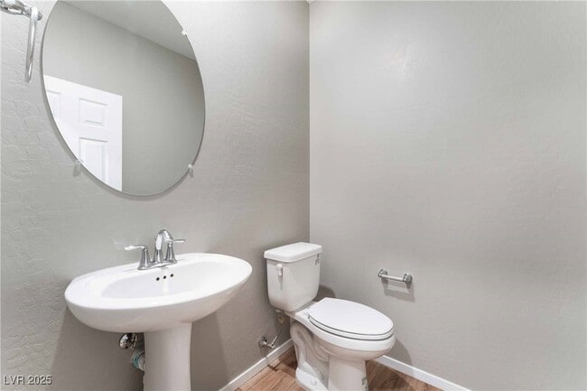 Building Photo - 25 Alamere Falls Dr