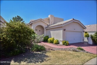 Building Photo - 1560 Via Appia St