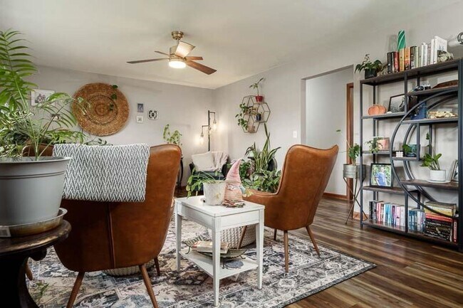 Building Photo - 3 Bedroom 2 Bathroom Home in Turner School District