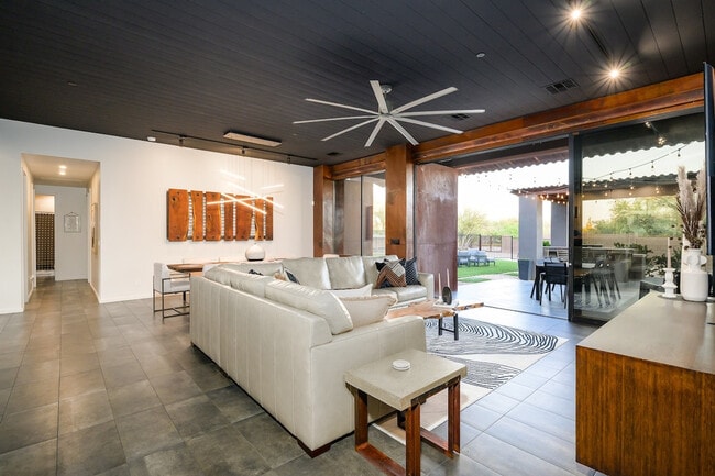 Building Photo - 31500 N 49th Way