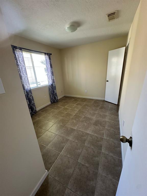 Building Photo - 10326 Bushy Creek Dr
