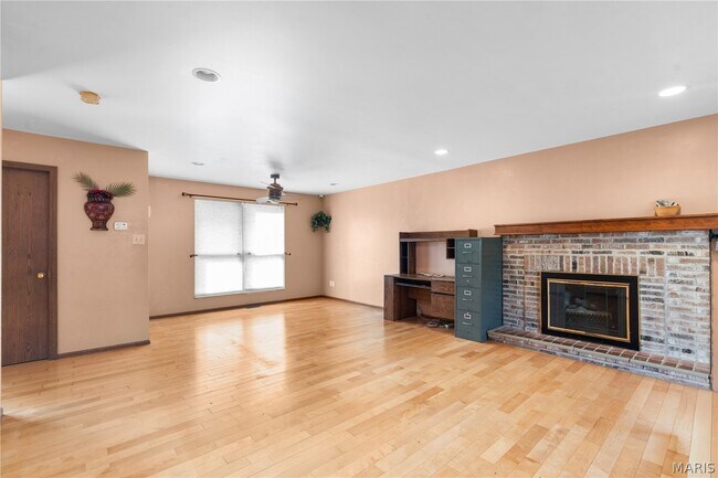 Building Photo - 2559 Barrett Pl Dr