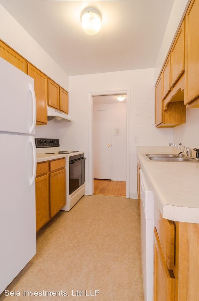 Building Photo - 3520 Aquila Cir