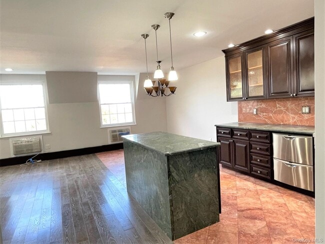 Building Photo - 205-30 Brian Crescent