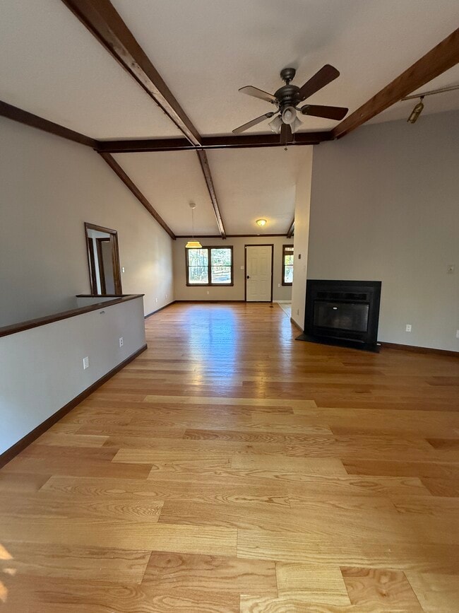 Building Photo - 4711 Highview Ct