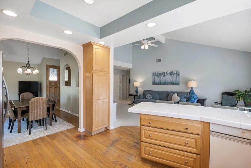 Building Photo - 2802 E Sierra Dr