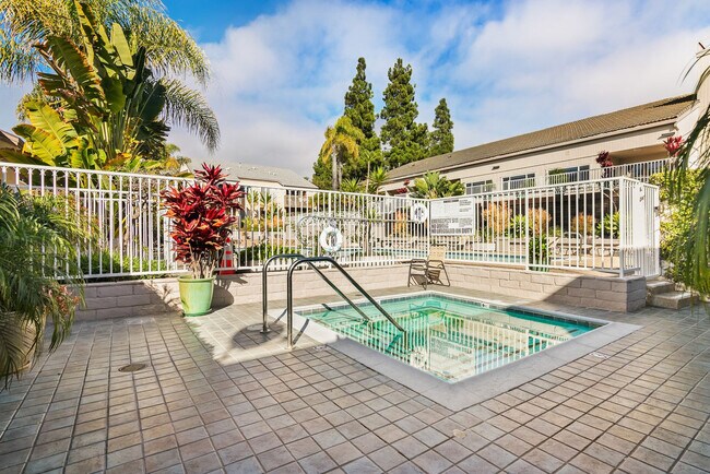 Building Photo - 8503 Villa La Jolla Dr