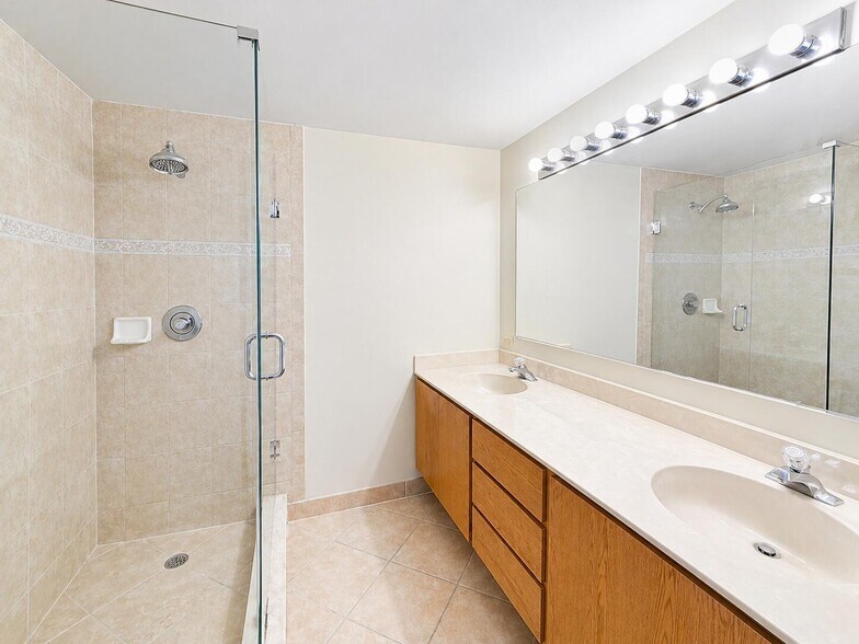 Building Photo - 7312 73rd Way