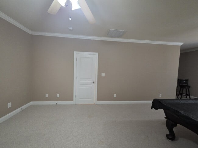 Building Photo - Spacious 4-Bedroom Home for Rent in Kings ...