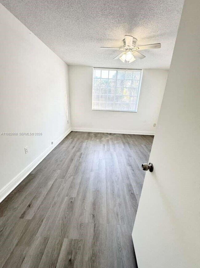 Building Photo - 1733 Village Blvd