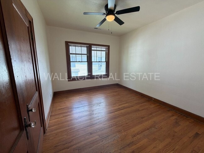 Building Photo - CHARMING 2 BEDROOM APT NEAR THE LOVELY MARYVILLE COLLEGE CAMPUS!!