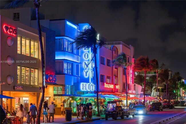 Building Photo - 3132 NW 43rd St