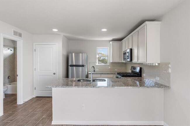 Building Photo - 1725 Lakota Ln