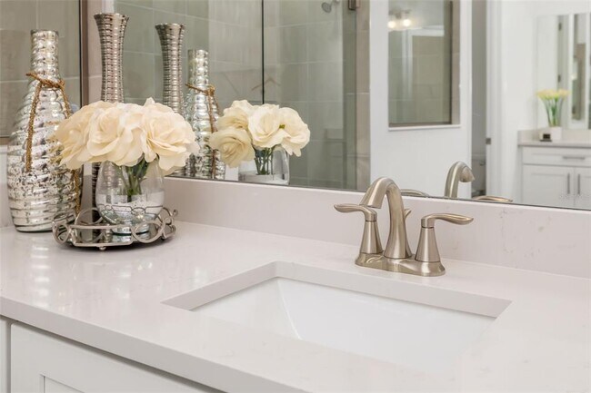 Building Photo - 5617 Lightning Whelk Ln