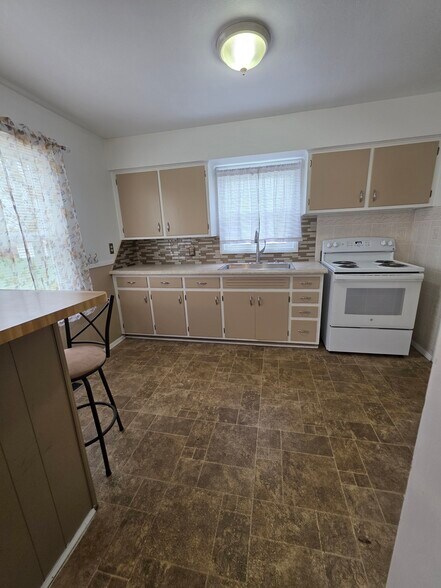 Building Photo - 718 S Judkins Ave