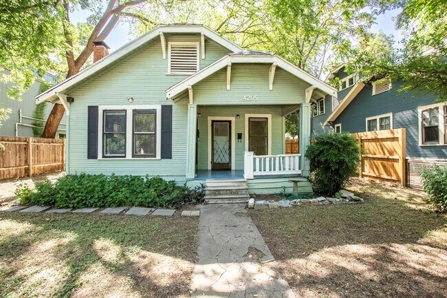 Primary Photo - 4205 Avenue B