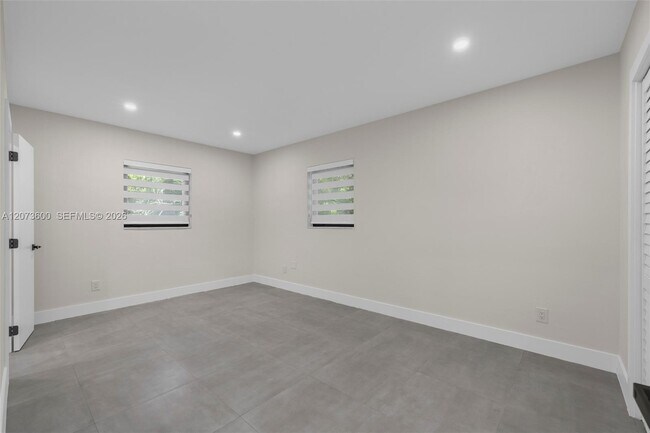 Building Photo - 345 Sarto Ave