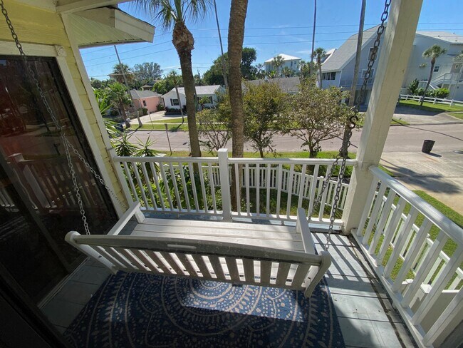 Building Photo - 3401 E Debazan Ave