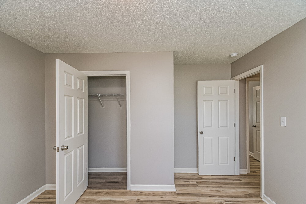 Building Photo - 1012 S Willhaven Dr