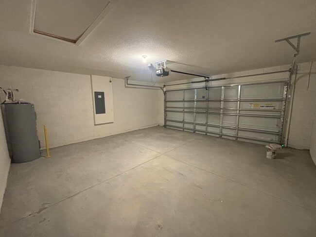 Building Photo - Brand New 4 Bedroom W/ Open Floor Plan!