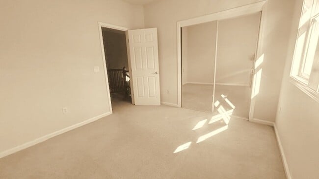 Building Photo - The Courtyards at Dublin Ranch Stunning Townhouse 3BD/2.5BA Spacious Floor Plan