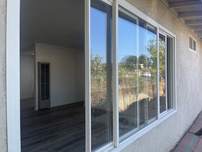 Building Photo - W. Connecticut Ave