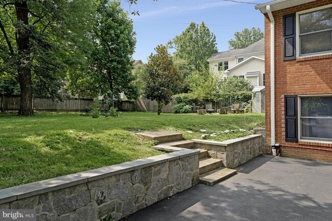 Building Photo - 6513 Old Dominion Dr