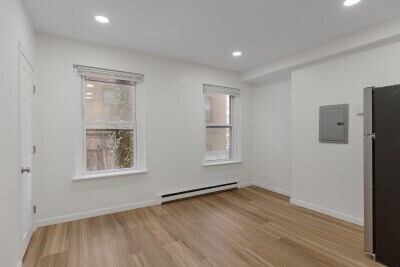 Building Photo - 65 Saint Botolph St