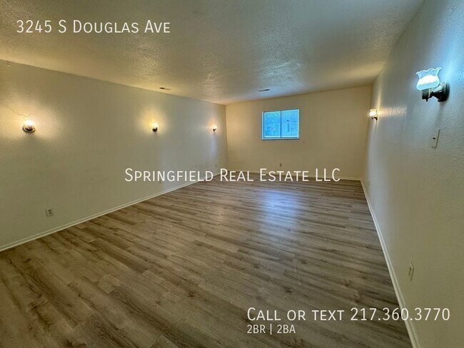 Building Photo - 3245 S Douglas Ave