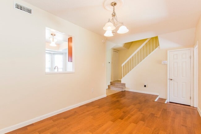 Building Photo - Your Dream Home in Virginia Beach Awaits!