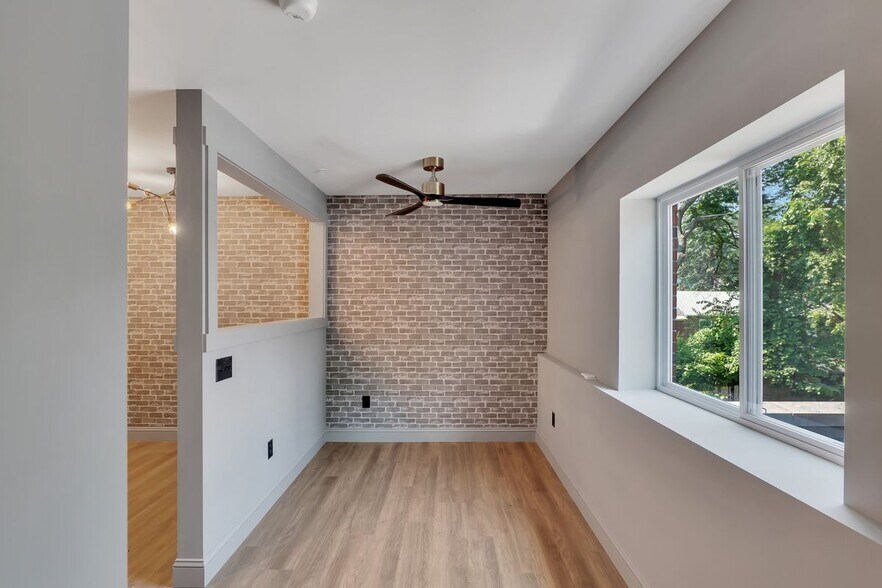 Building Photo - 36 Pawling Ave