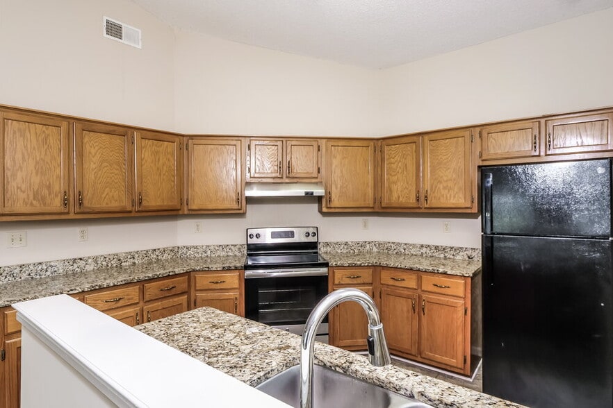 Building Photo - 1153 Charstone Dr