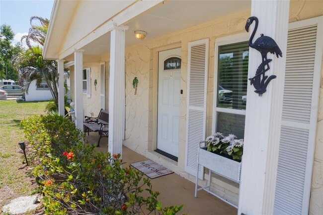 Building Photo - 1032 Hollywood Ave