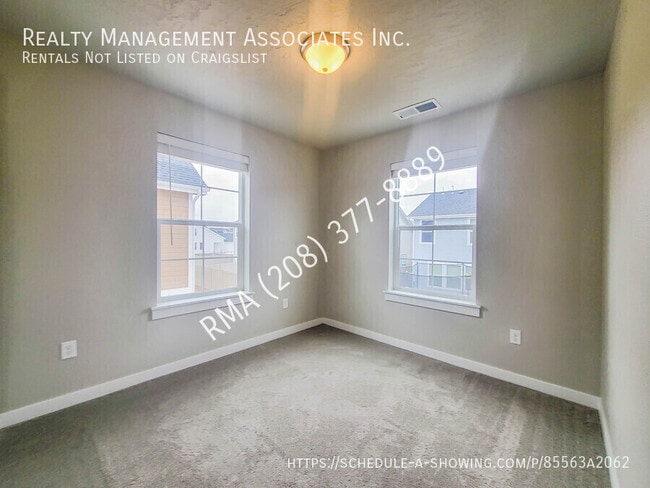 Building Photo - 6053 S Boddington Ln