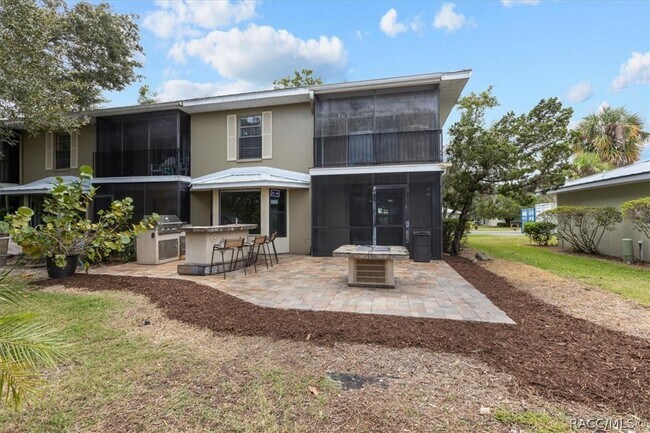 Building Photo - 11310 W Bayshore Dr