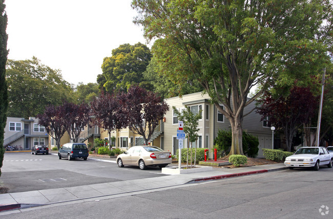 Primary Photo - Tyrella Garden Apartments