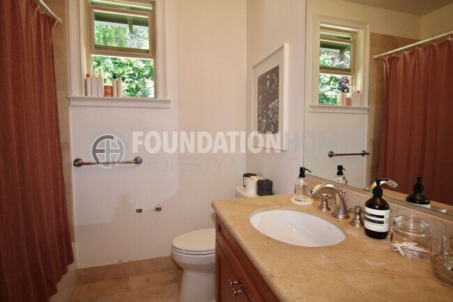 Building Photo - Mill Valley Retreat with Views, Luxury Fin...