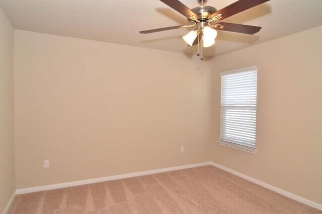 Building Photo - 261 Northern Flicker St
