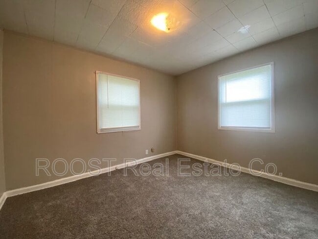 Building Photo - 1612 Mansfield Ave