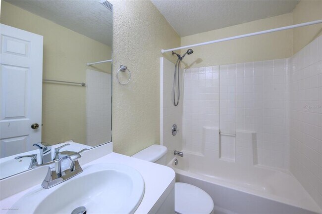 Building Photo - 311 Goiana St