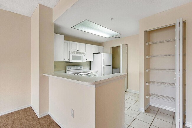 Building Photo - 2917 Tuscany Ct