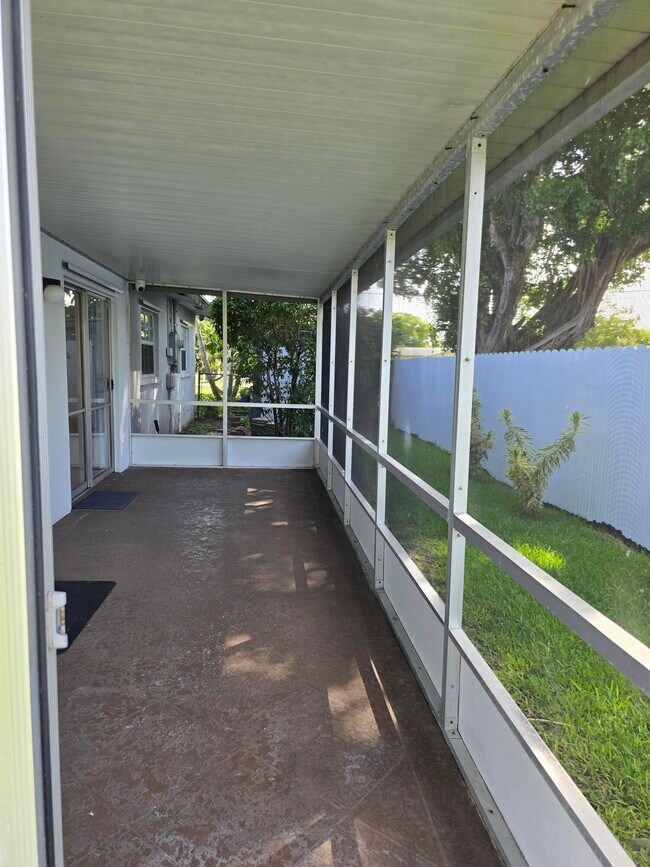Building Photo - 2672 Rockcrest Ct