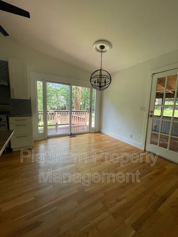 Building Photo - 3828 Donaldson Dr