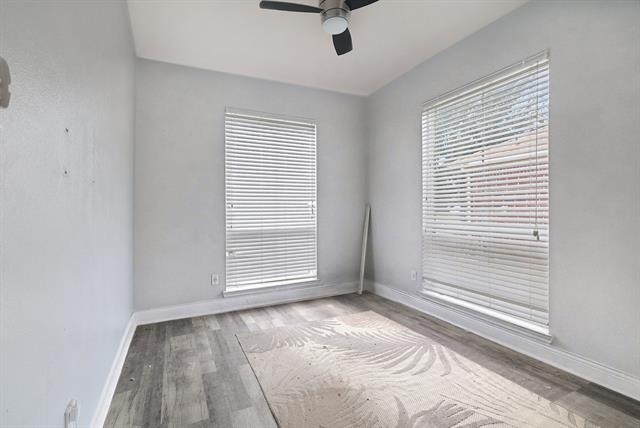 Building Photo - 9997 Knob Hollow Way