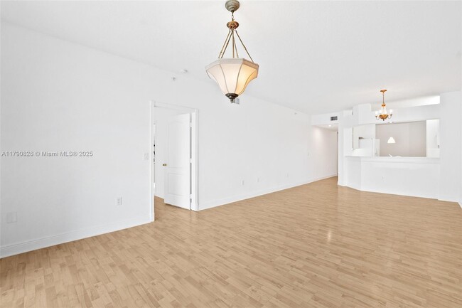 Building Photo - 10730 NW 66th St