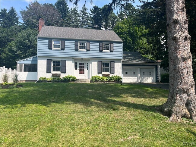 Building Photo - 10 Ely Dr