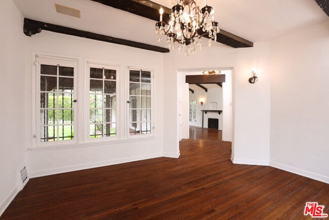 Building Photo - 755 N Crescent Heights Blvd