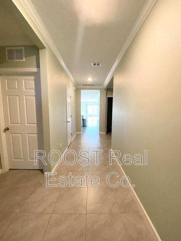 Building Photo - 7499 Tourmaline Dr