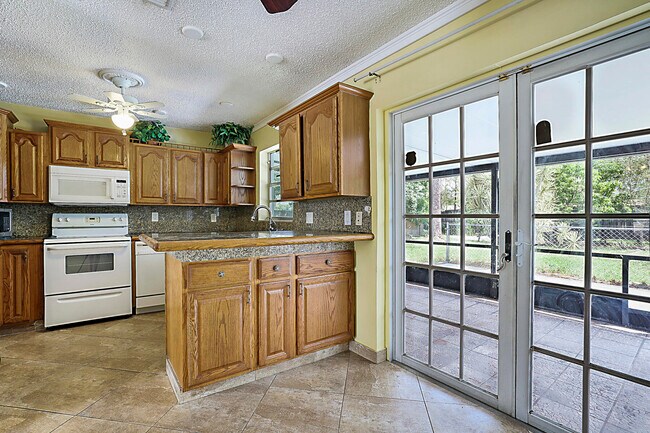 Building Photo - 2346 Caroma Ln